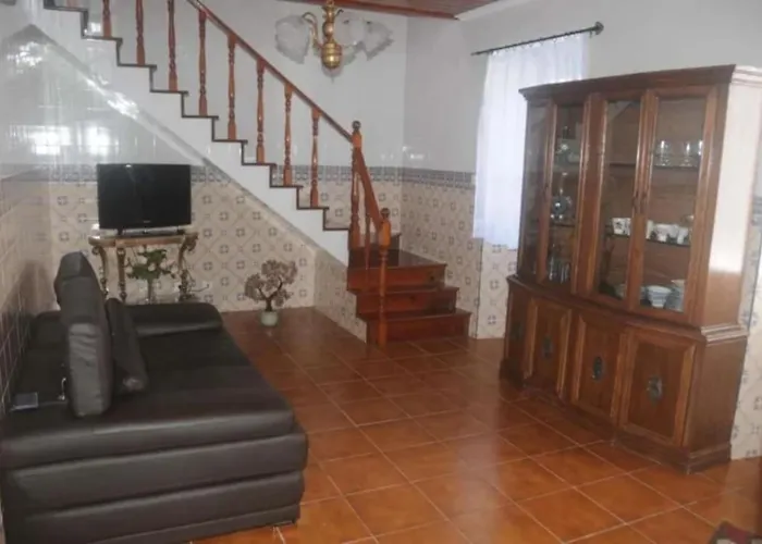 Residencia Teresinha 度假居 *